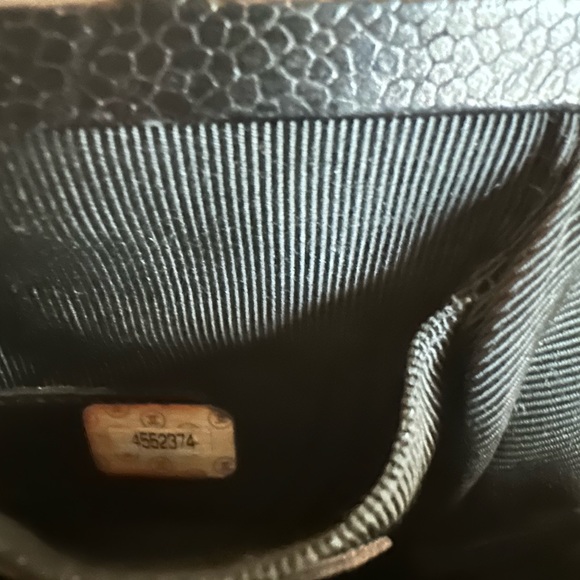 Authentic Vintage Chanel Black Caviar Kiss Lock Coin Purse - Picture 6 of 11